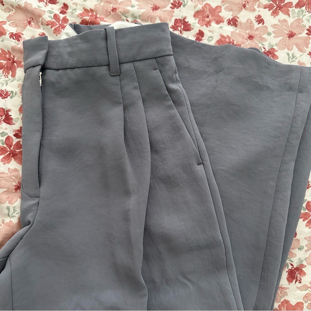 Aritzia Wilfred Effortless Pants in Blue gray (size 6)